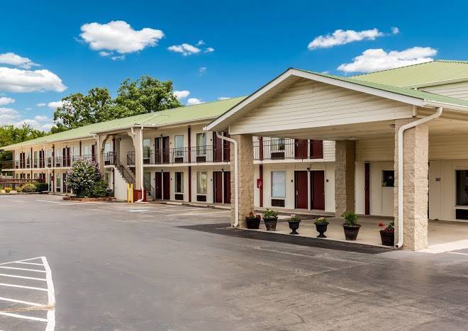Red roof inn monteagle i 24
