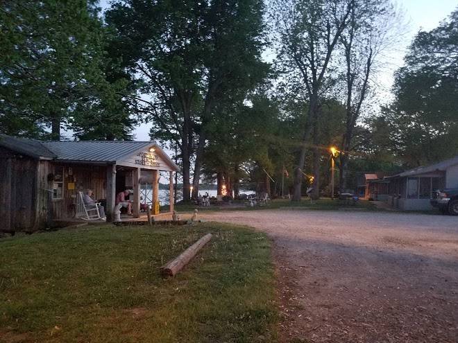 Sportsman's resort