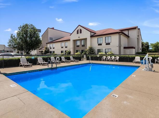 Red roof inn murfreesboro