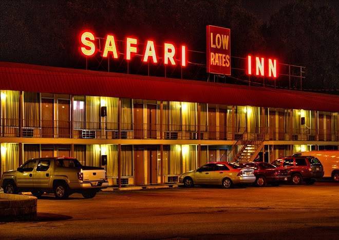 Safari inn