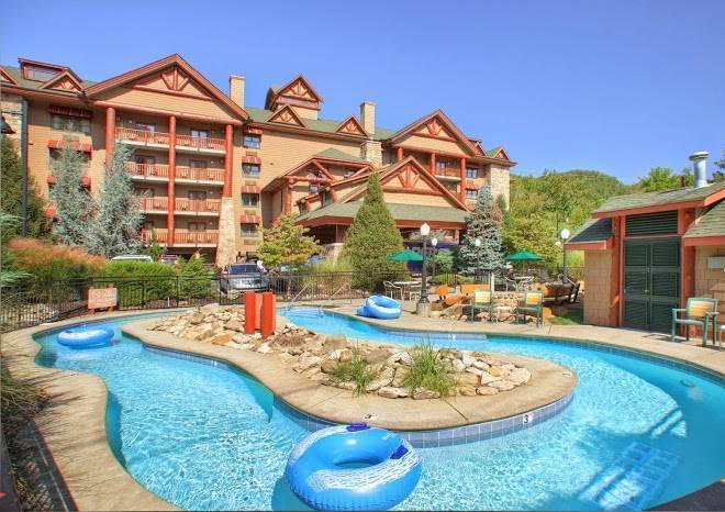 Bearskin lodge on the river