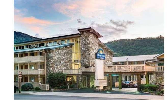 Days inn & suites by wyndham downtown gatlinburg parkway