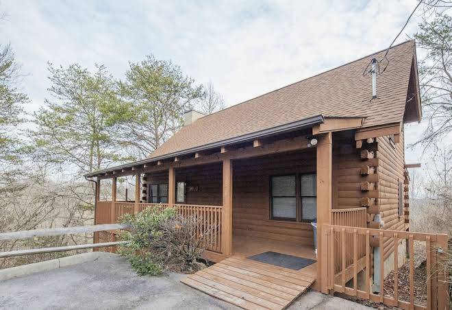 Freedom rings cabin
