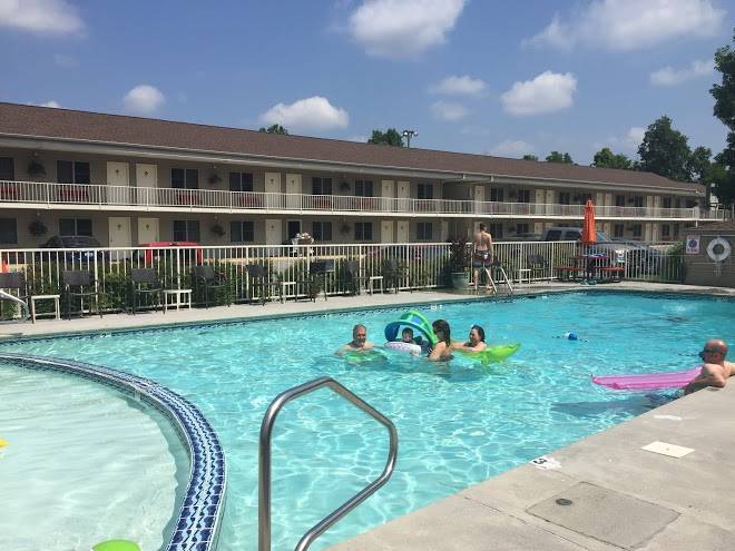 Maples motor inn