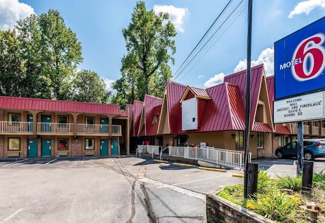 Motel 6 gatlinburg tn smoky mountains