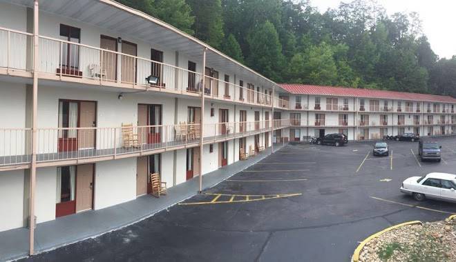 Bear mount inn & suites