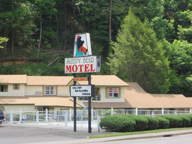 Sleepy bear motel