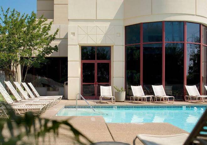 Crowne plaza memphis east
