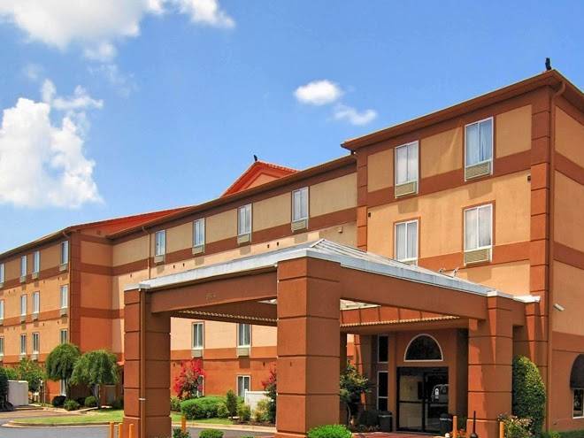 Quality suites i 240 east airport