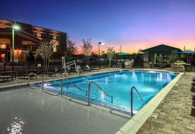 Hampton inn & suites franklin berry farms