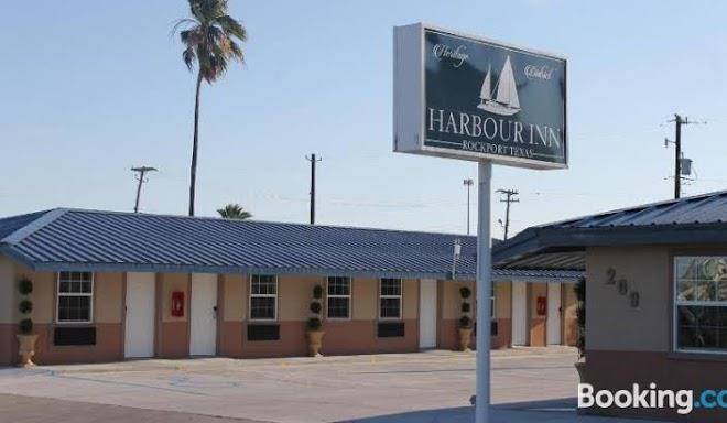 Harbour inn