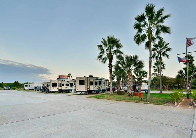 Wilderness oaks rv resort