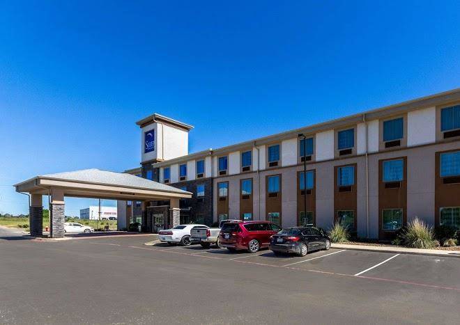 Sleep inn & suites jourdanton pleasanton