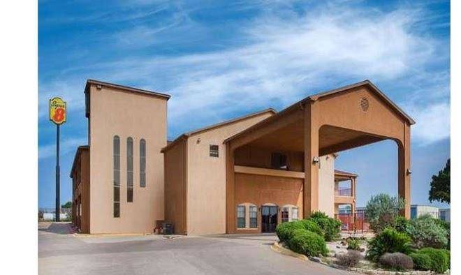 Super 8 by wyndham bastrop tx