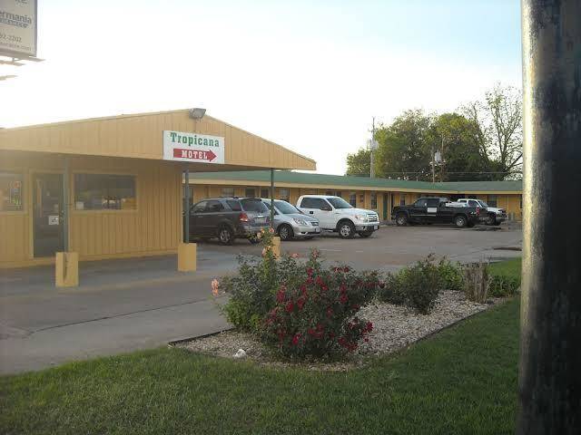 Tropicana motel