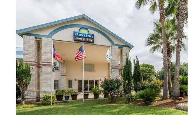 Days inn by wyndham san antonio southeast by at&t center