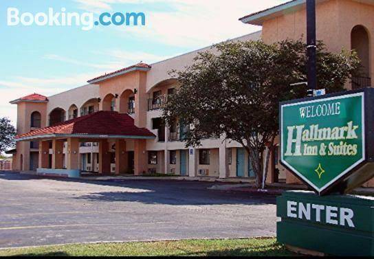 Hallmark inn