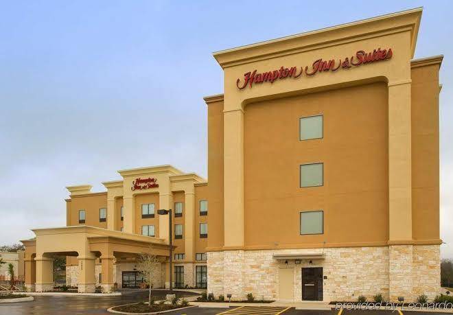 Hampton inn & suites selma san antonio randolph afb texas