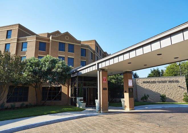 Holiday inn express powless house