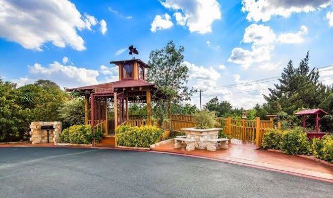 Blanco River Hotel