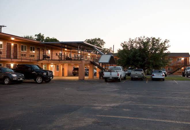 Bostonian inn