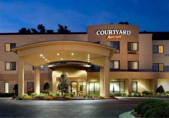 Courtyard by marriott texarkana