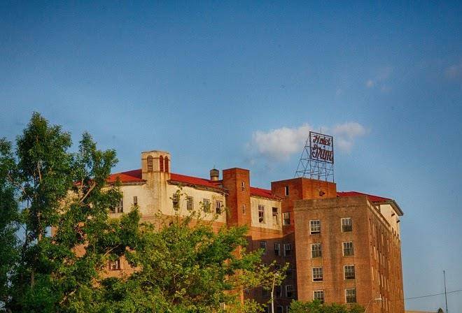 Hotel grim