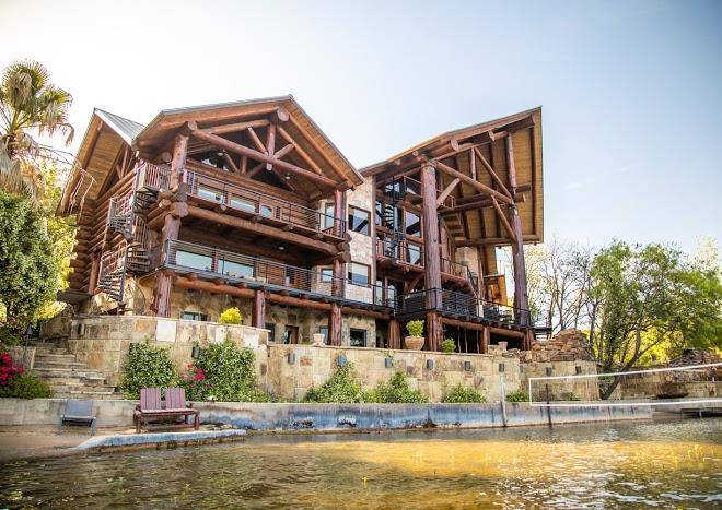 Log country cove