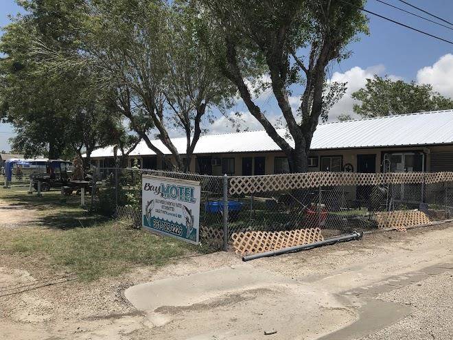 Bay motel