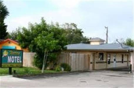 Flamingo motel