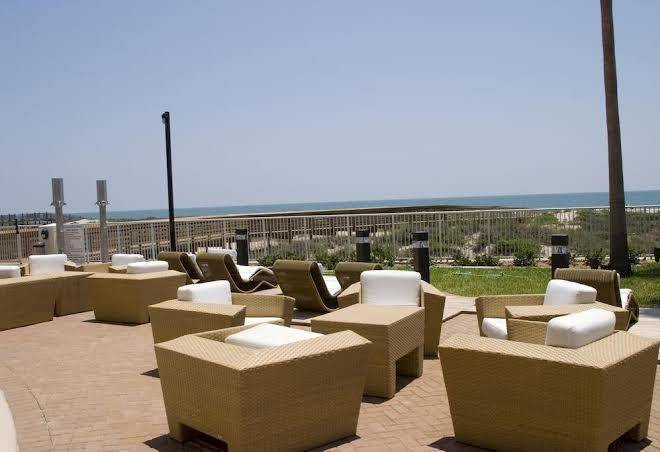 Peninsula Island Resort & Spa Image