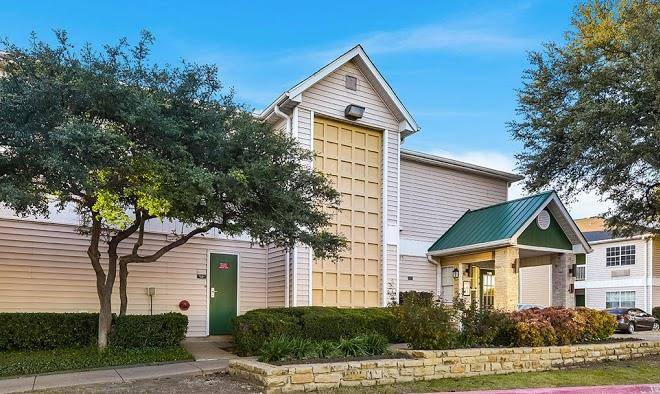 Hometowne studios dallas north addison tollway