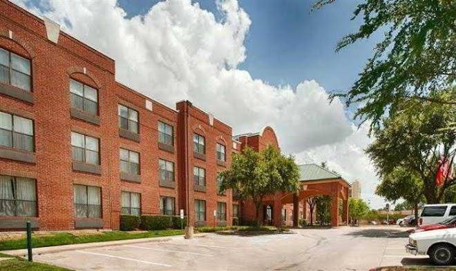 Magnuson Hotel Park Suites Image