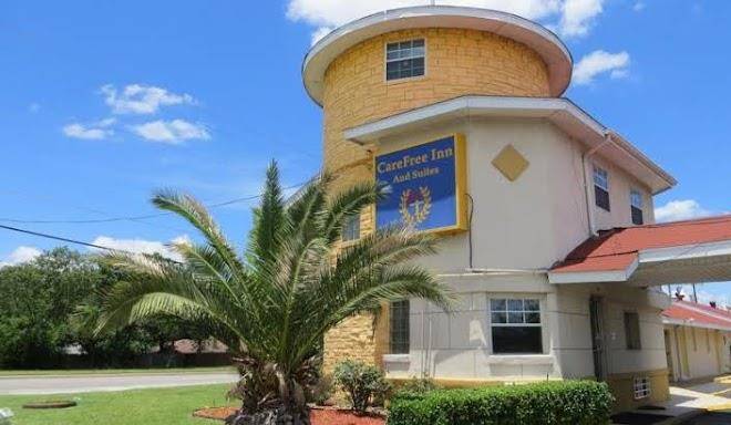 Carefree inn