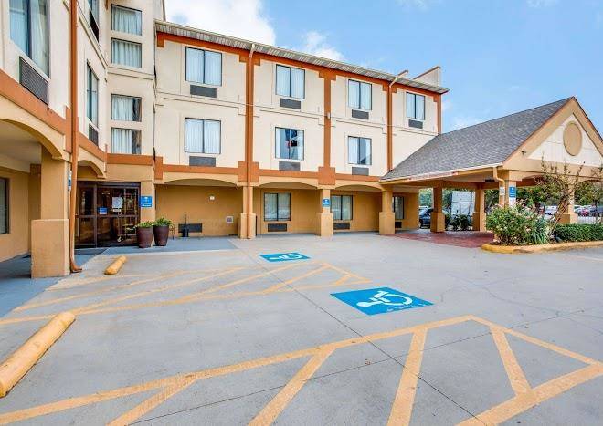 Comfort inn & suites love field dallas market center