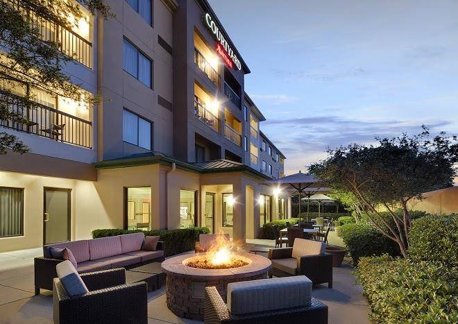 Courtyard By Marriott Dallas Mesquite Image