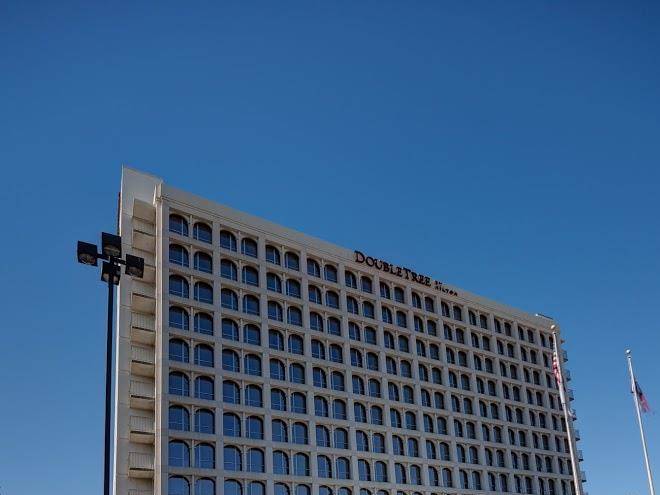 Doubletree by hilton hotel dallas market center