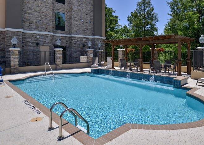 Hampton inn & suites dallas market center