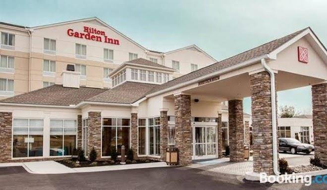 Hilton Garden Inn Dallas Central Expy North Park Area Image