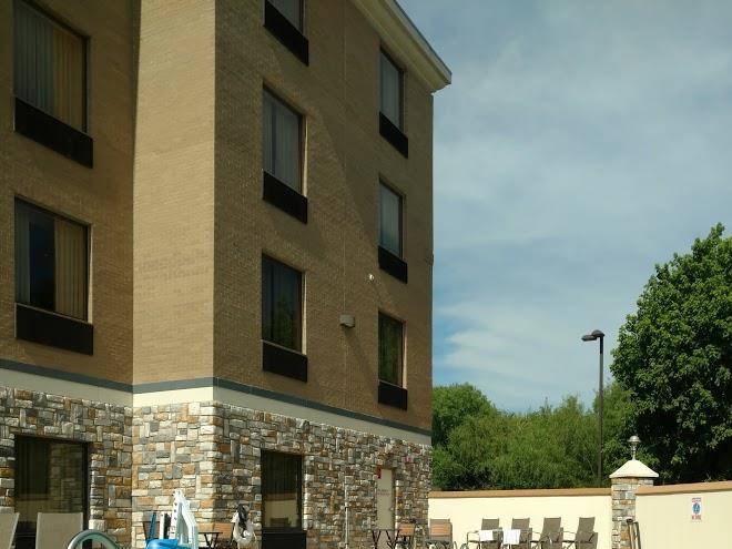 Holiday inn express & suites dallas south desoto