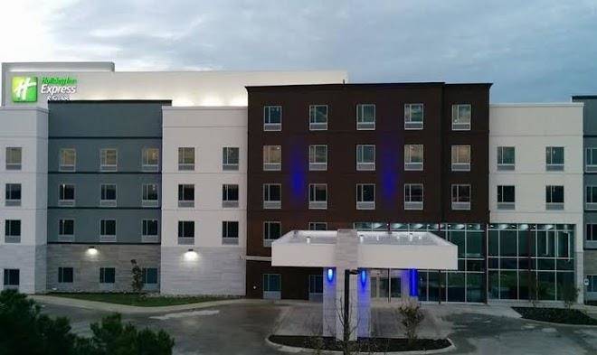 Holiday inn express & suites garland e lake hubbard i30