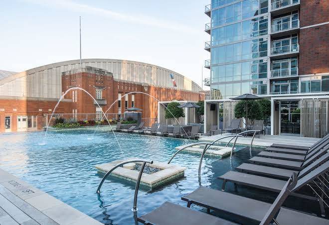 Locale dallas victory park