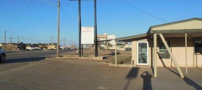 Budget motor inn