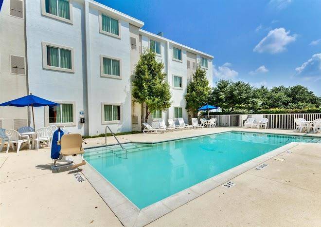 Motel 6 Lewisville Tx Dallas Image