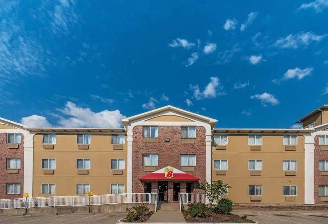 Super 8 by wyndham denton