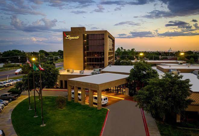 Mcm elegante hotel