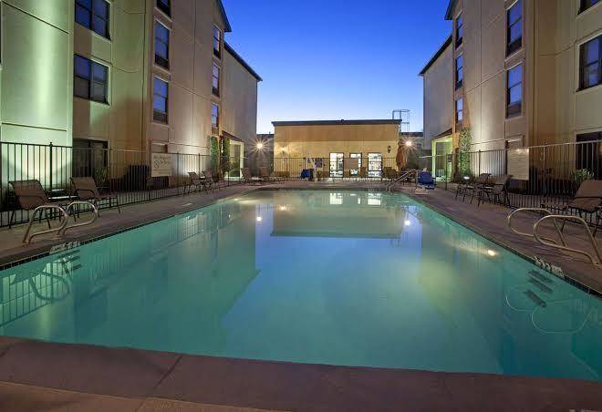 Hampton inn & suites el paso airport