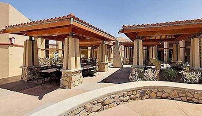 Wyndham el paso airport hotel and water park