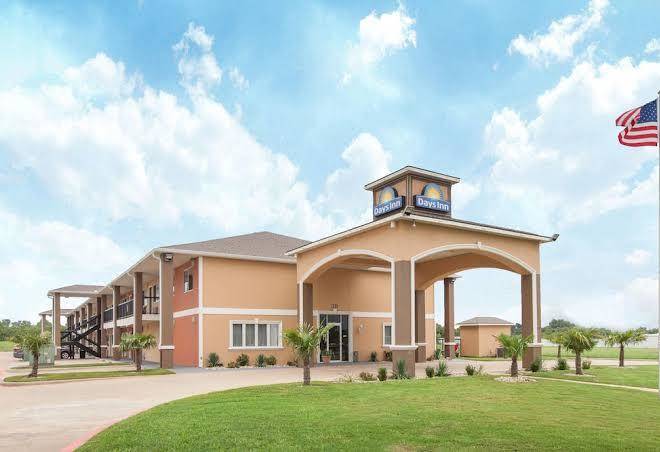Days inn by wyndham ennis