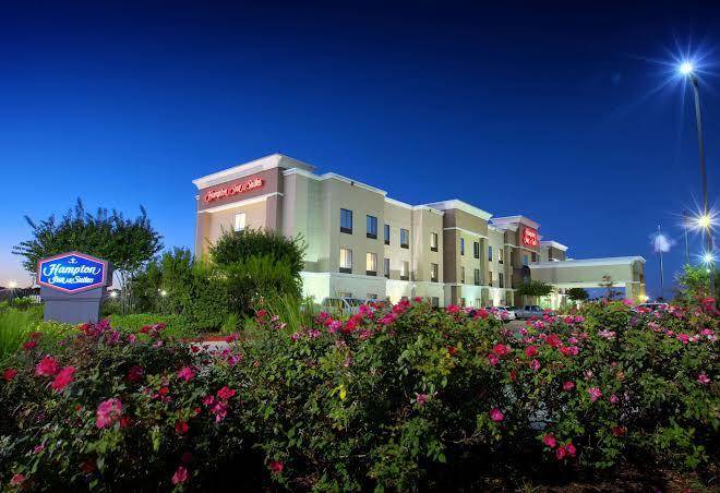Hampton Inn & Suites Houston Rosenberg Image